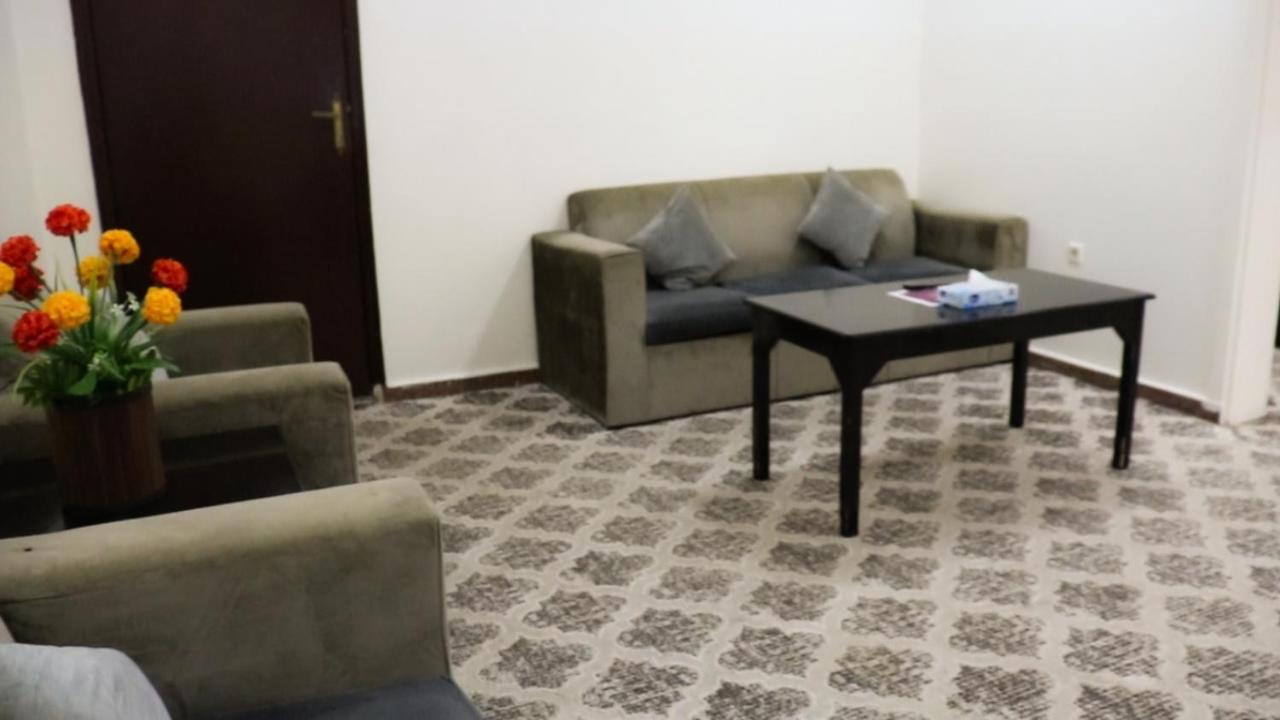 Al Farhan Hotel Suites Riad Exterior foto
