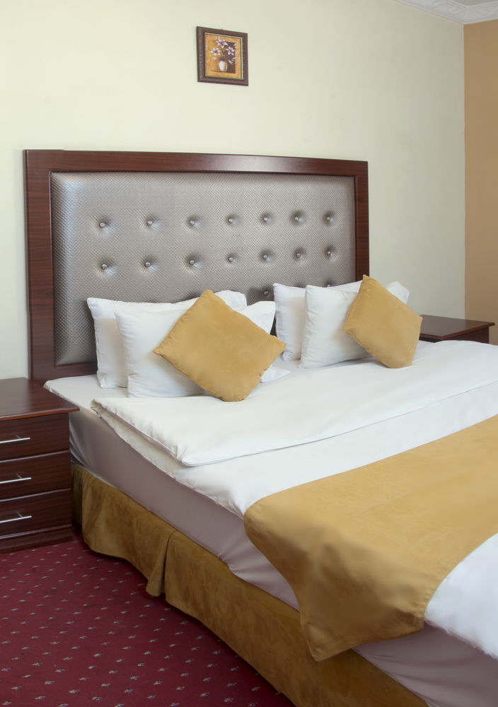 Al Farhan Hotel Suites Riad Exterior foto