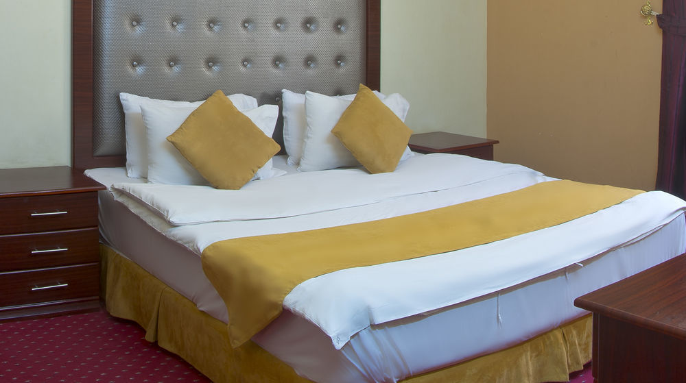 Al Farhan Hotel Suites Riad Exterior foto